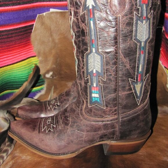 HOST PICK Roper  Brand New  Embroidered Arrow Boots With Aztec Pattern - Picture 3 of 16